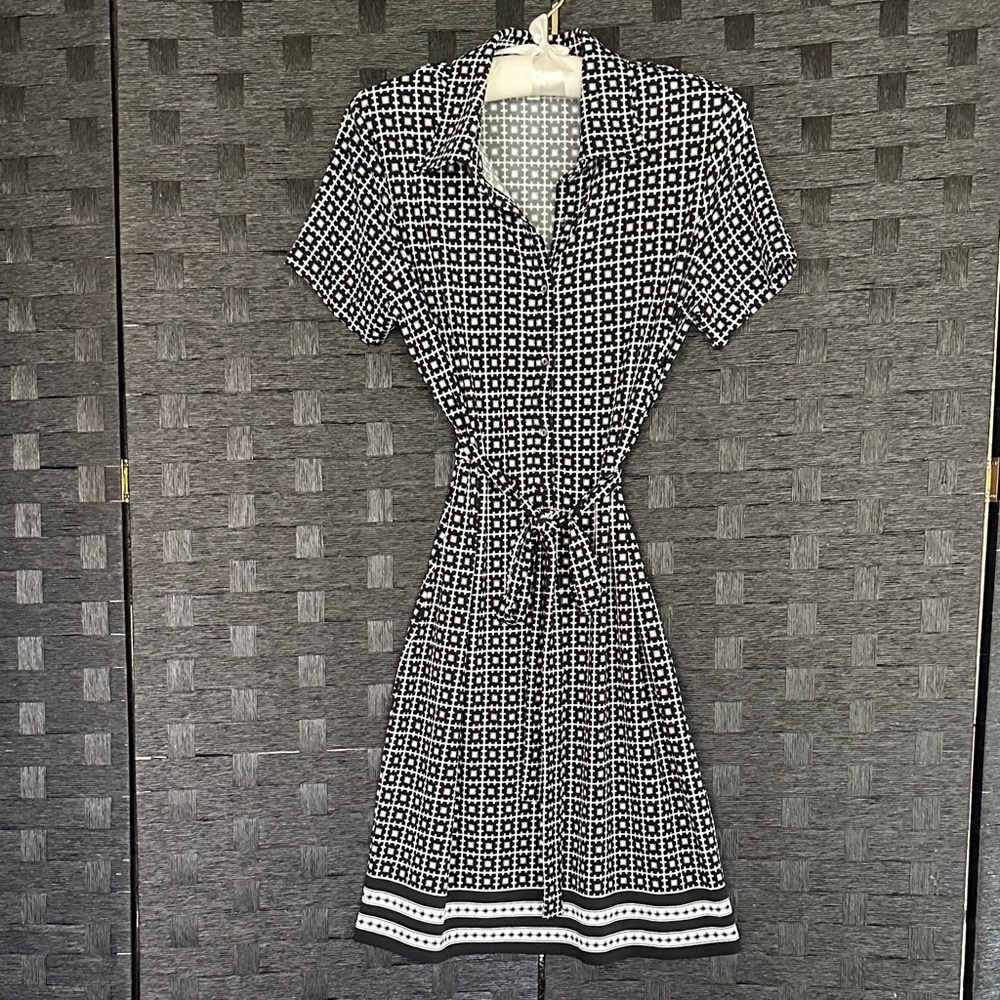 MAX STUDIO Black and White Patterned Women's Dress - Size M